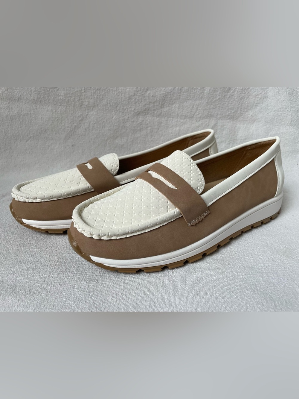 NWT Two Tone Penny Loafer Platform Sneakers Khaki White Size 9/ Euro 40